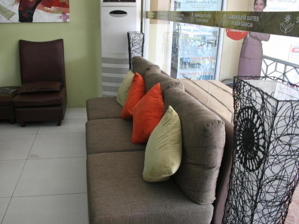 Sampaguita Suites Plaza Garcia Cebu Exterior foto