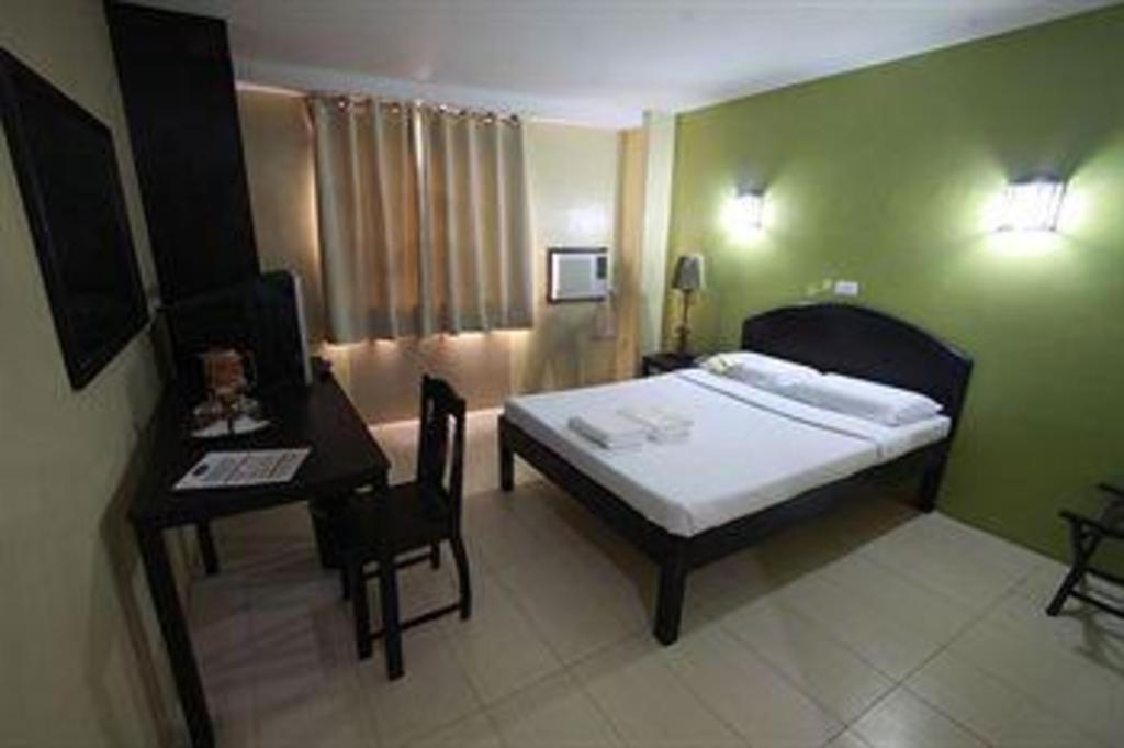 Sampaguita Suites Plaza Garcia Cebu Exterior foto